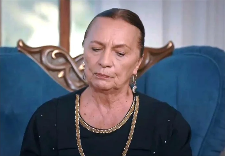 Aşk ve Mavi’ye sürpriz oyuncu!
