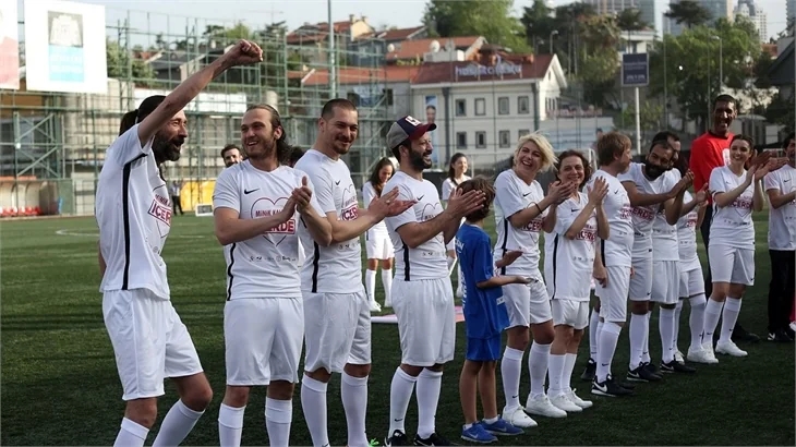 İçerde ekibi Mika-Der için sahada