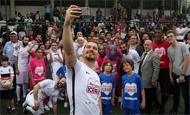 İçerde ekibi Mika-Der için sahada