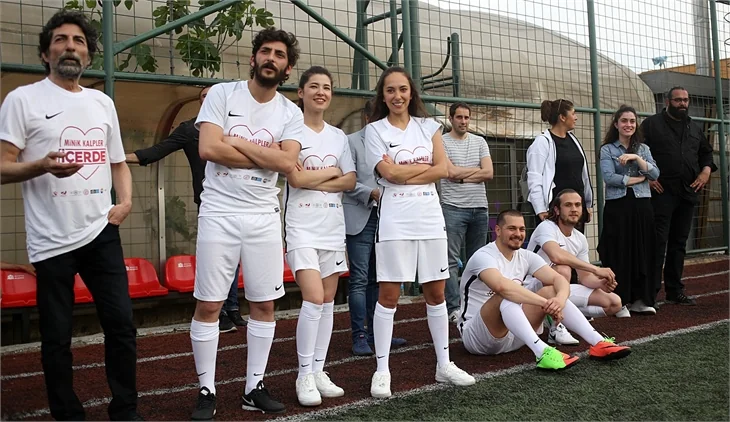 İçerde ekibi Mika-Der için sahada