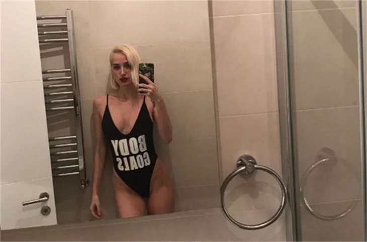 Didem Soydan'dan şimdi de yatak pozu!