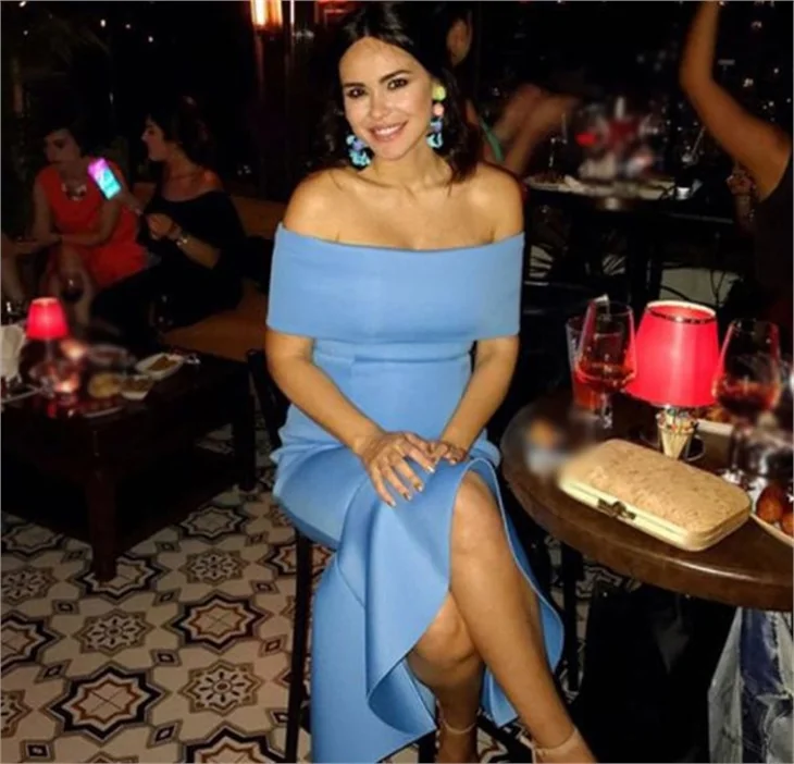 Zeynep Demirel'in karnı belirginleşti!