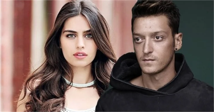 Amine Gülşe, Mesut Özil'i terk etti!