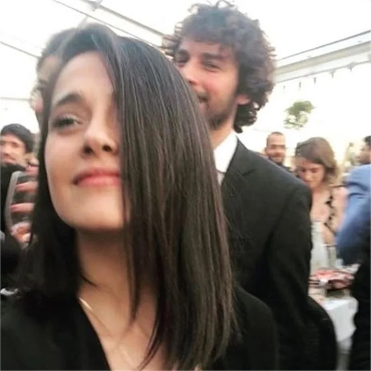 Sarp Akkaya ve Sinem Yalçınkaya evlendi