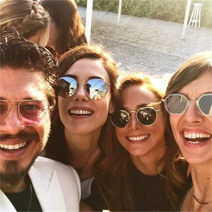 Sarp Akkaya ve Sinem Yalçınkaya evlendi