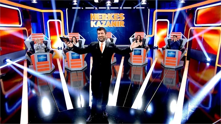 Bu da oldu! 'Herkes Kazanır' ekrandayken yayından kaldırıldı!