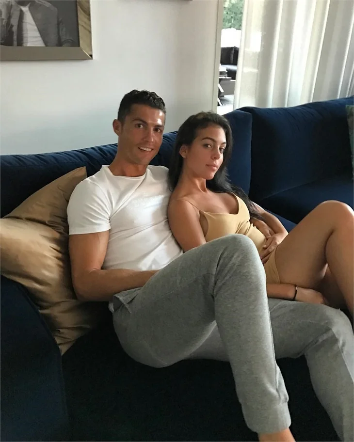 Ronaldo'dan aşk paylaşımı!