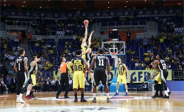 Fenerbahçe - Darüşşafaka Doğuş: 94 - 72