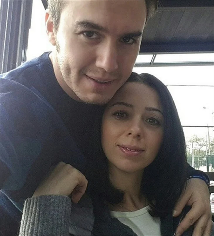 Mustafa Ceceli 1.5 ay önce şöyle söylemiş: "Konserde bile eşimden ayrılmam"