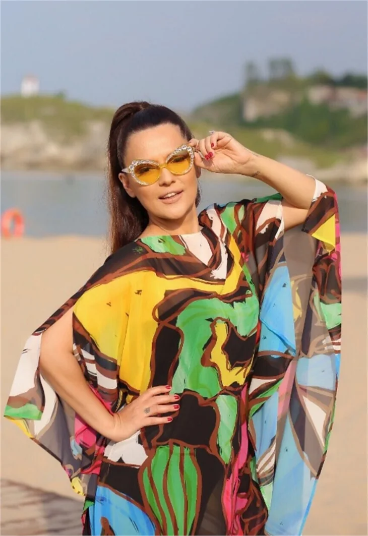 Demet Akalın, Kulüp şarkısına klip çekti!
