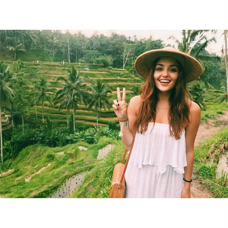 Hande Erçel'den Bali'ye moral turu!
