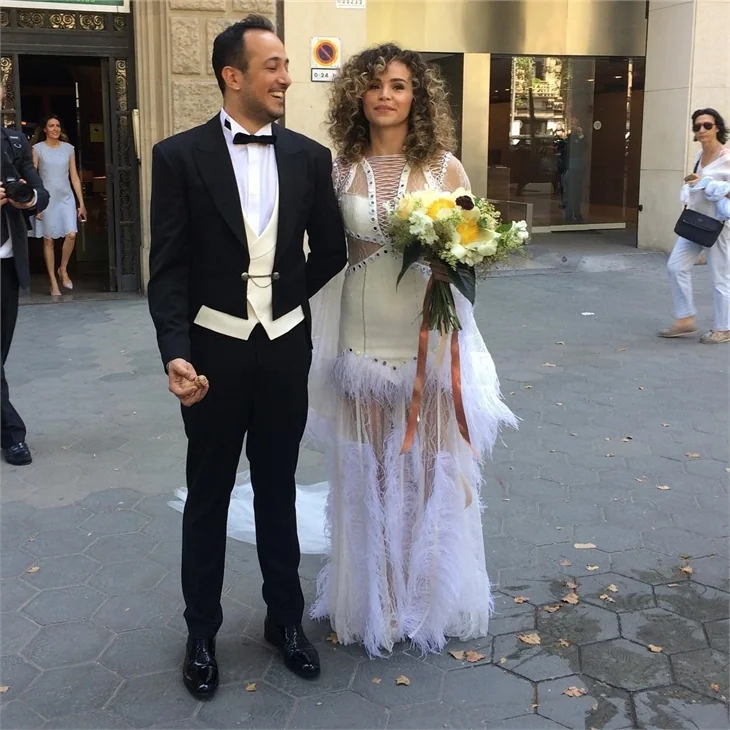 Sarp Apak ve Bengisu Uzunöz Barcelona'da evlendi