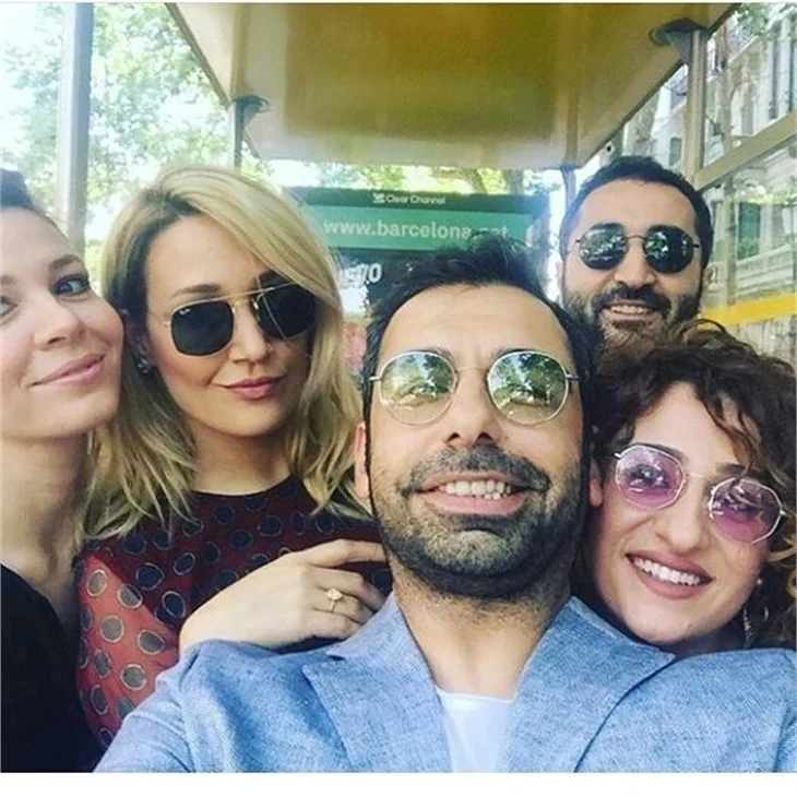 Sarp Apak ve Bengisu Uzunöz Barcelona'da evlendi