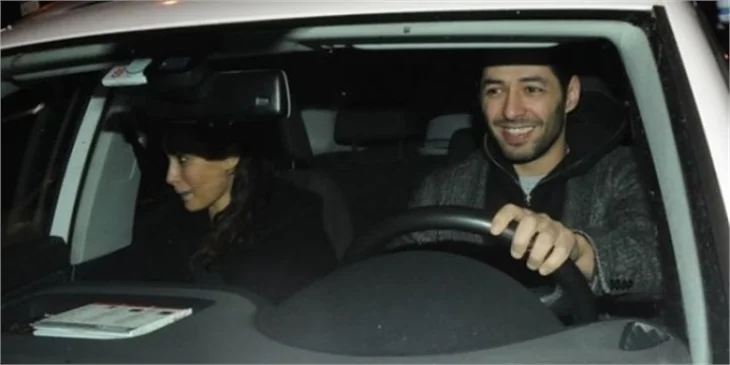 Hande Doğandemir'den Mert Fırat'a destek!