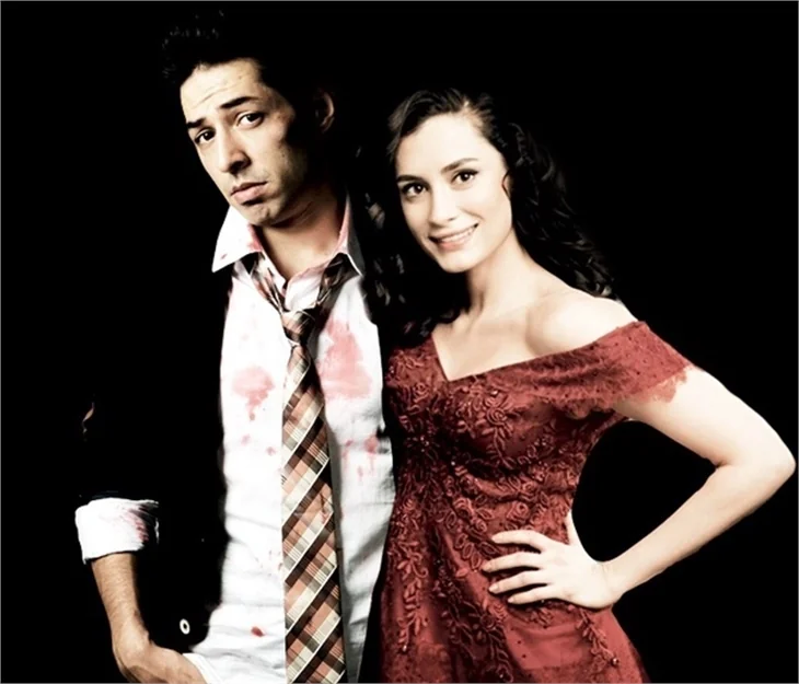 Hande Doğandemir'den Mert Fırat'a destek!