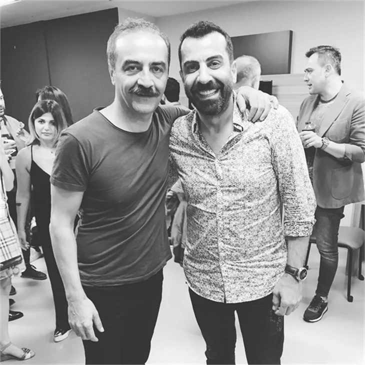 Münaşaka’ya ünlü akını!