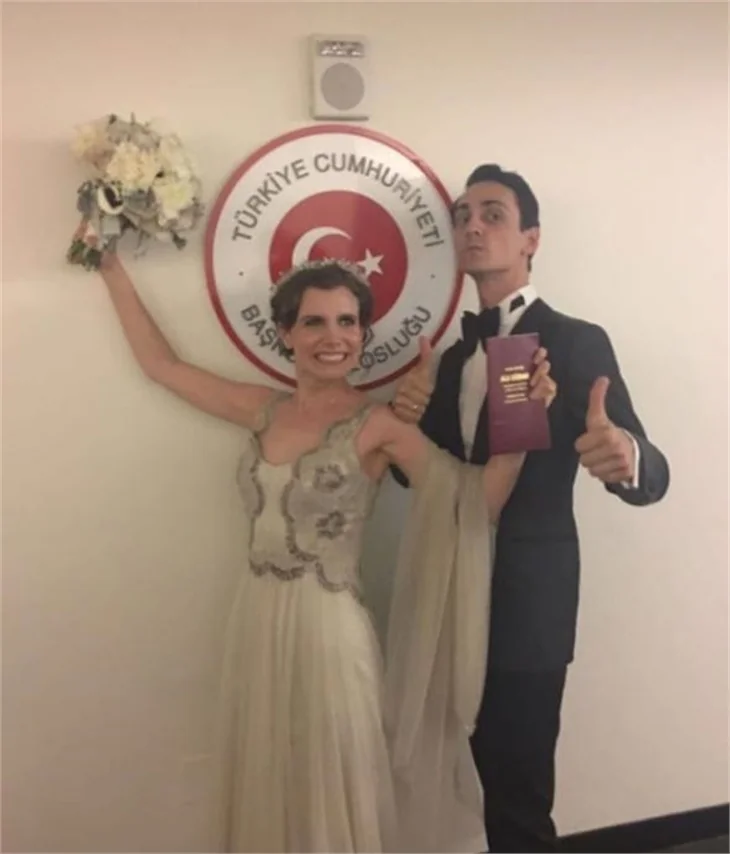 Ayşecan Tatari ve Edip Tepeli evlendi