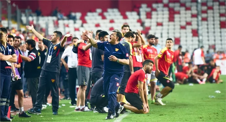 Göztepe, 14 yıl sonra Süper Lig'de