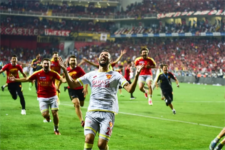 Göztepe, 14 yıl sonra Süper Lig'de