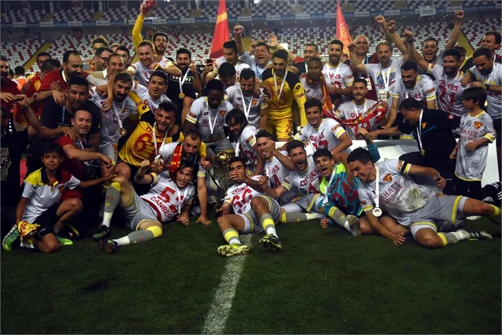 Göztepe, 14 yıl sonra Süper Lig'de