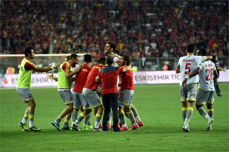 Göztepe, 14 yıl sonra Süper Lig'de