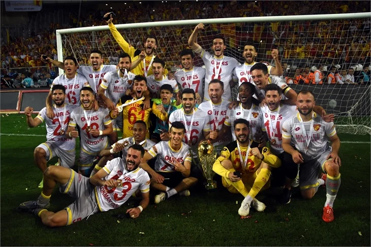 Göztepe, 14 yıl sonra Süper Lig'de