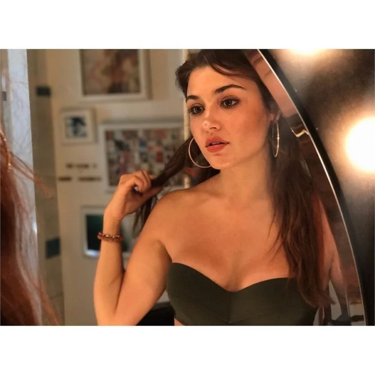 Hande Erçel'in yanık paylaşımı