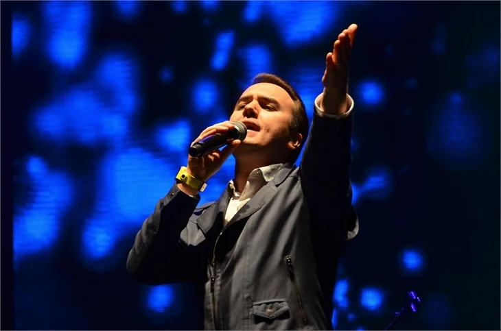 Mustafa Ceceli'ye konser vetosu!