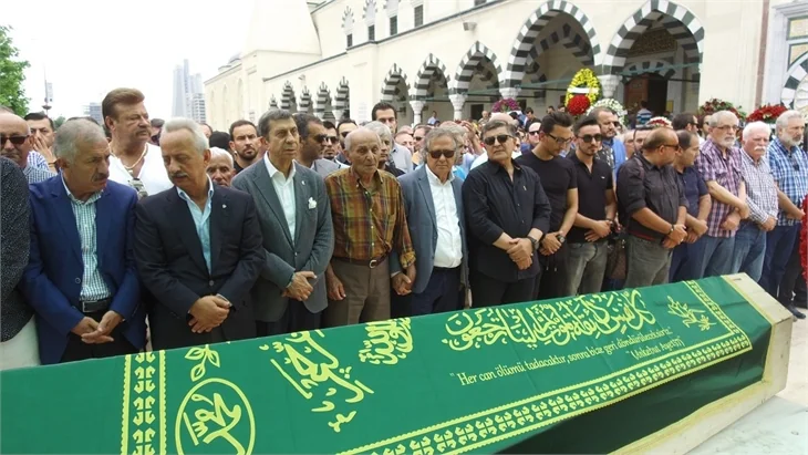 Yılmaz Vural'ı acı gününde futbol camiası yalnız bırakmadı