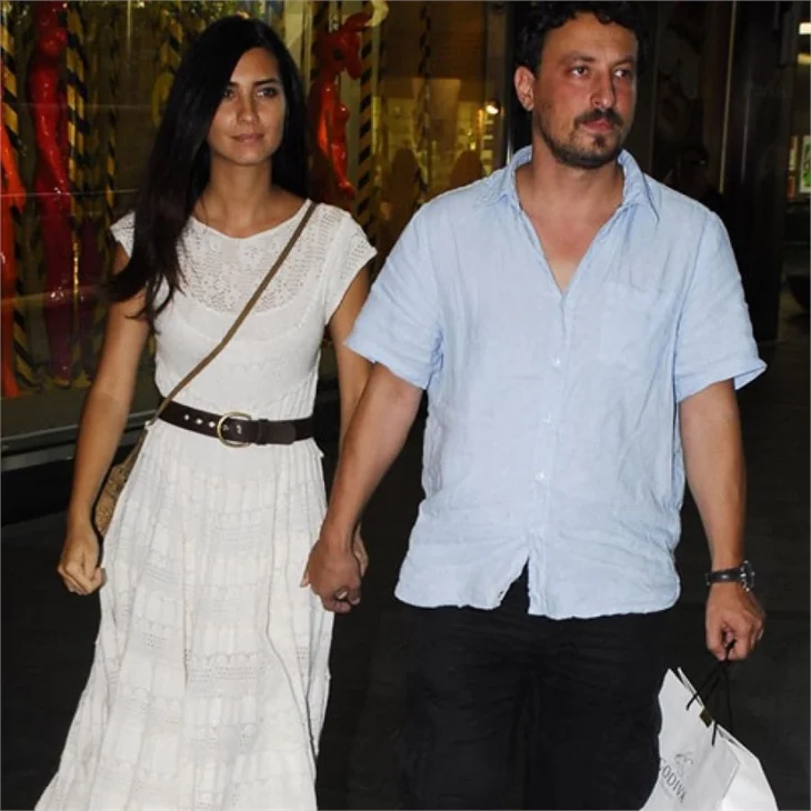 Tuba Büyüküstün ve Onur Saylak tek celsede boşandı!