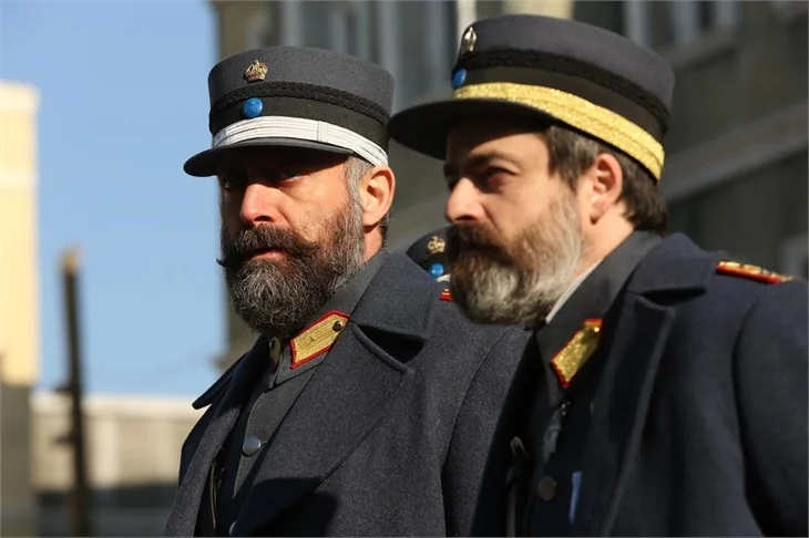 Vatanım Sensin'de şok ayrılık!