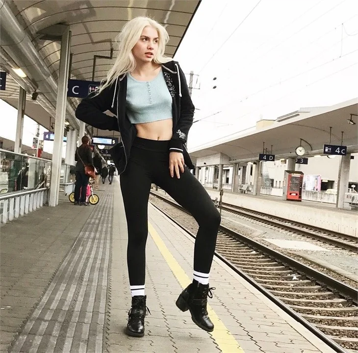 Aleyna Tilki'nin yeni şarkı heyecanı!