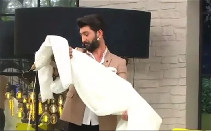 Gelin adayı Hanife'ye gelinlik sürprizi!