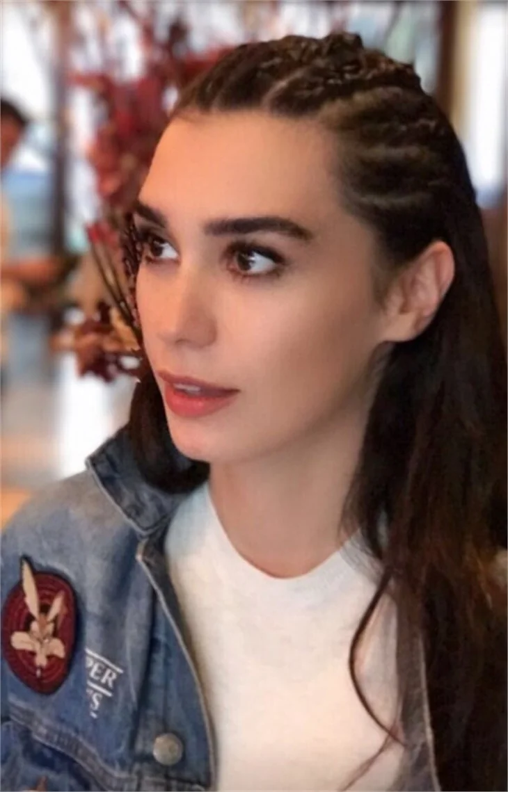 Burcu Kıratlı'nın Temmuz sürprizi!