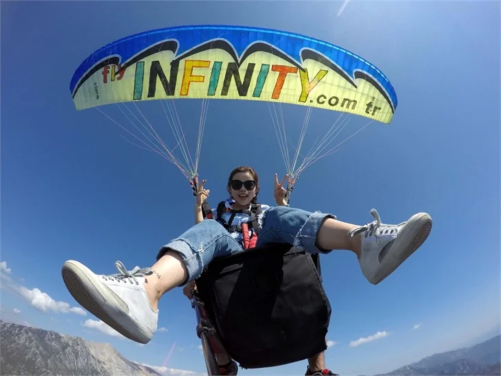 Fethiye'de yamaç paraşütüne Çin ilgisi