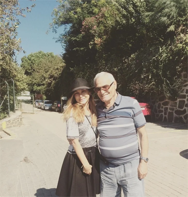 Ünlü isimlerden 'Babalar Günü' paylaşımları!