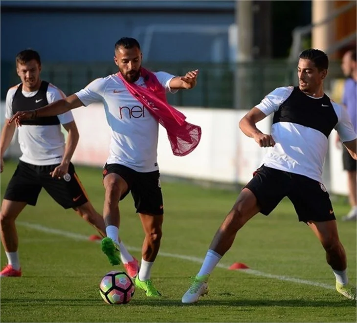 Galatasaray hazırlıklarını sürdürdü