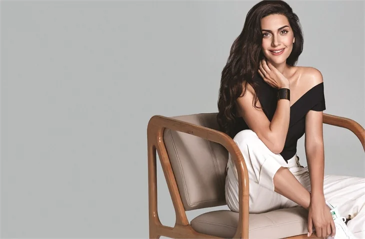 İşte Bergüzar Korel'in yeni imajı!