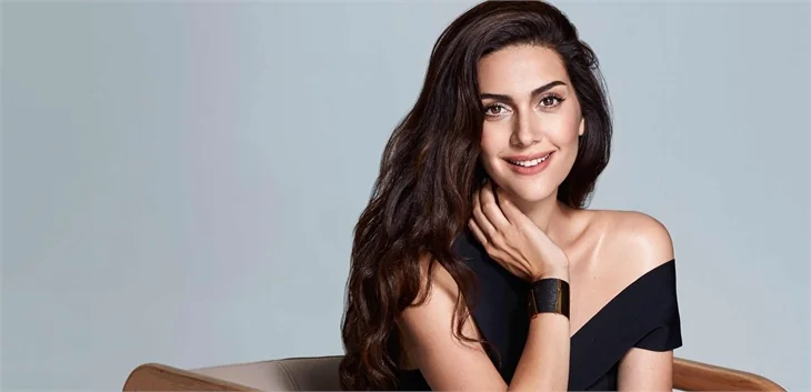 İşte Bergüzar Korel'in yeni imajı!