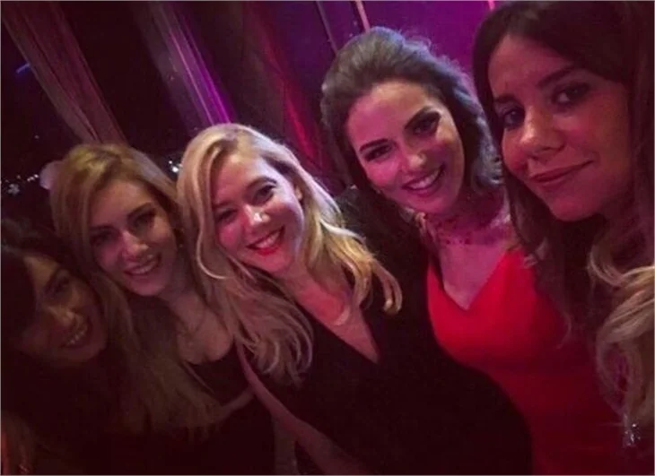 Fahriye Evcen'in kınasından ilk kareler geldi