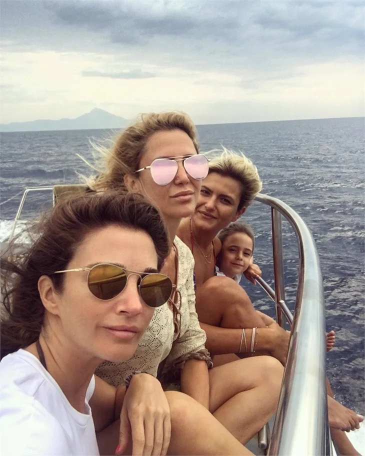 Ünlülerin 2017 tatil pozları