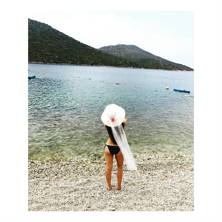 Ünlülerin 2017 tatil pozları