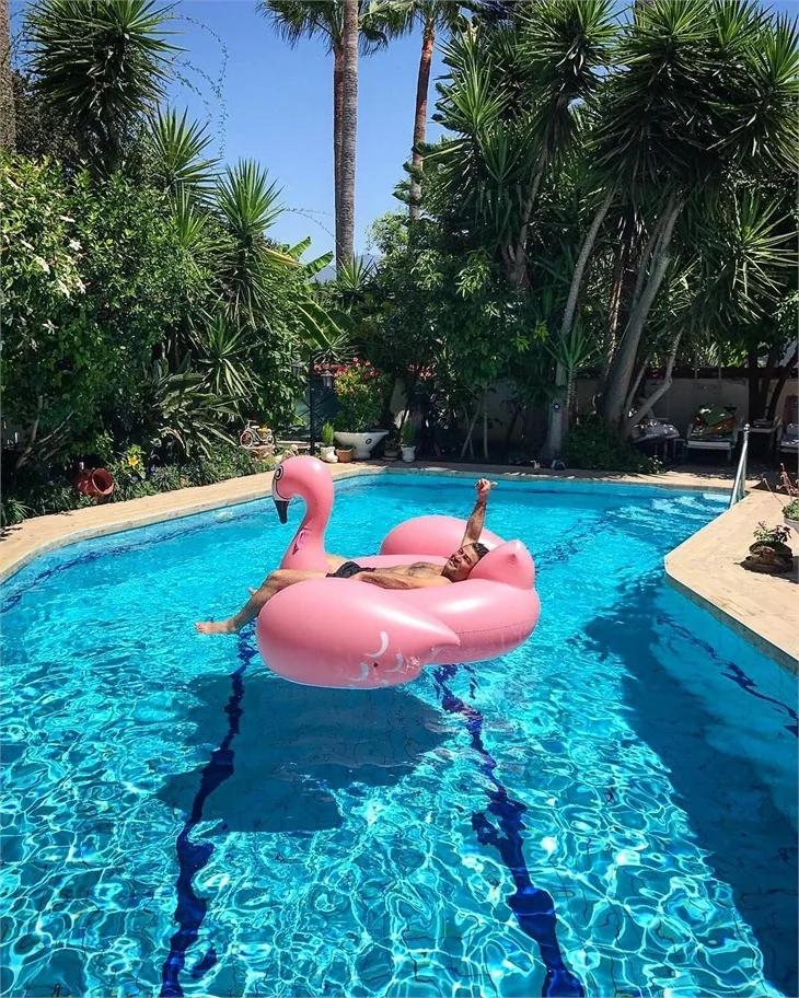 Ünlülerin 2017 tatil pozları