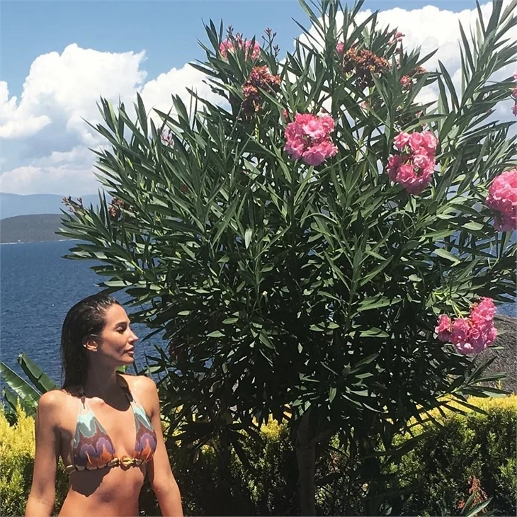 Ünlülerin 2017 tatil pozları