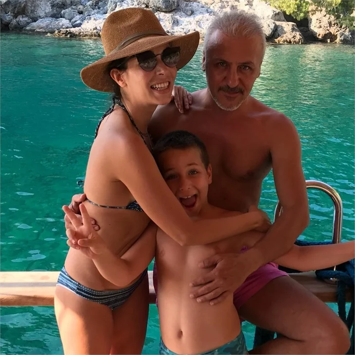 Ünlülerin 2017 tatil pozları