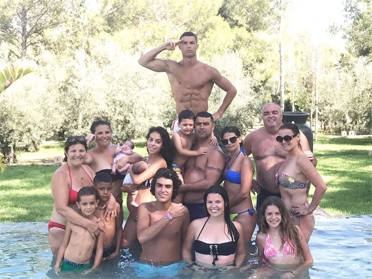 Ünlülerin 2017 tatil pozları