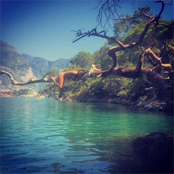 Ünlülerin 2017 tatil pozları