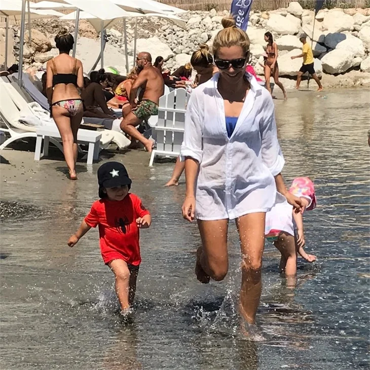 Ünlülerin 2017 tatil pozları