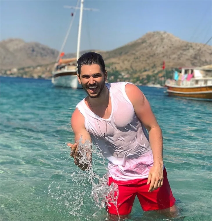 Ünlülerin 2017 tatil pozları