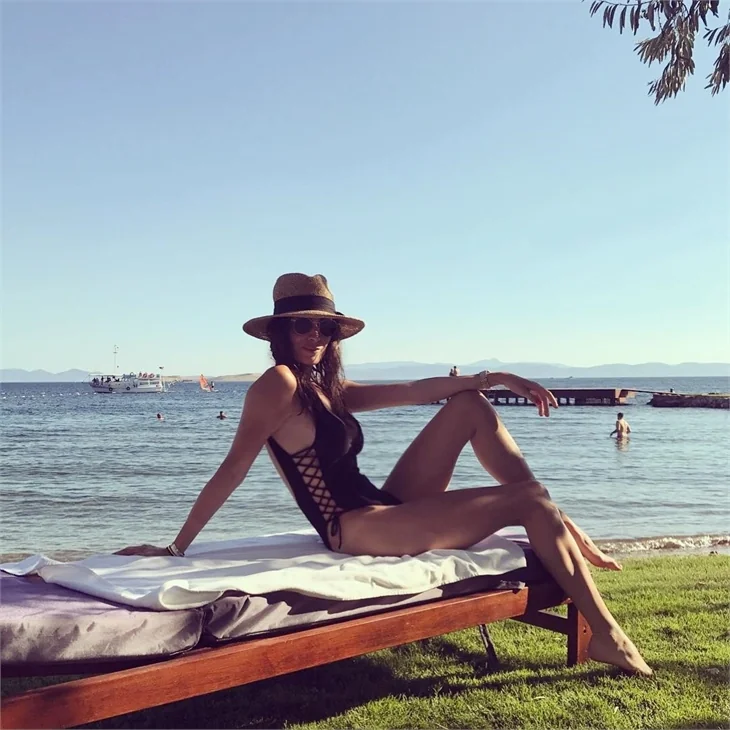 Ünlülerin 2017 tatil pozları